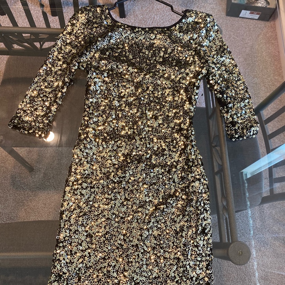 Black and Gold Sparkle Quarter sleeve Dress